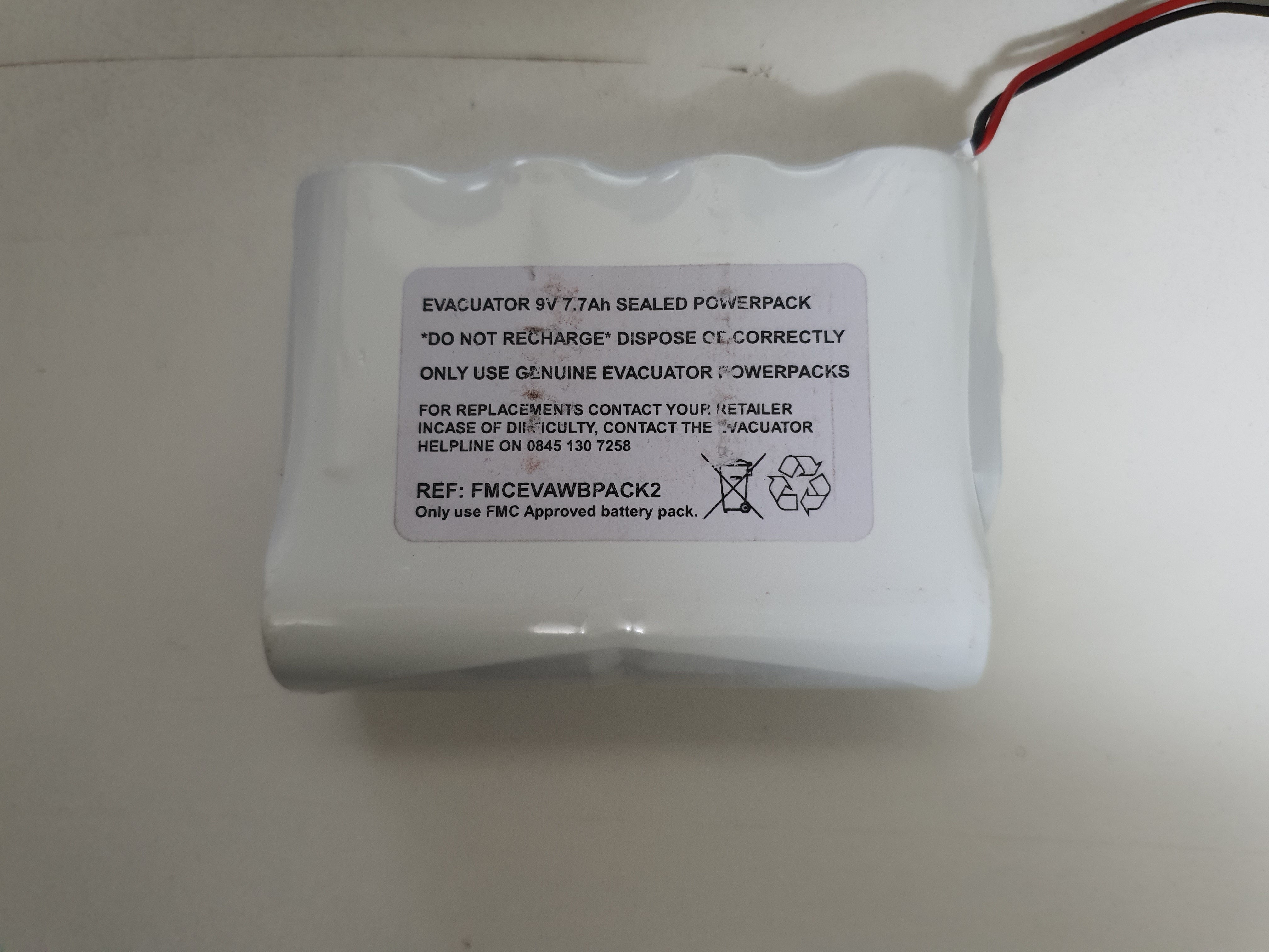 6/DIMN1400-FMC 9v Alkaline  C Cell  C005F Evacuator  PAck